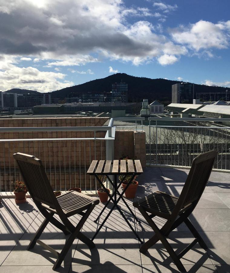 Private Room With Ensuite In The Cbd Canberra Exterior photo